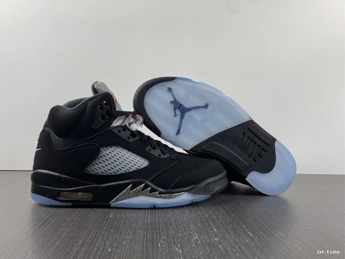 Metallic Jordan 5 (2016) Black Retro 845035-003 0809
